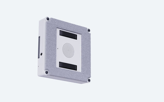 Robot làm sạch cửa sổ phun nước siêu âm sáng tạo với bể nước thay thế